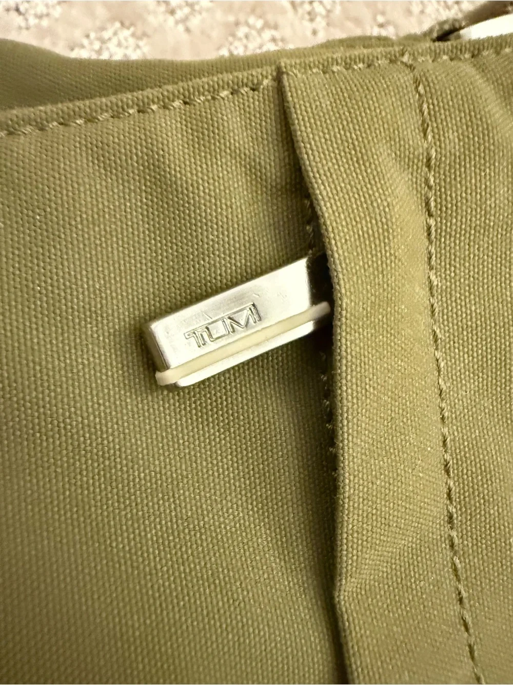 Tumi Olive Green Nylon Messenger Crossbody Laptop Travel Shoulder Bag